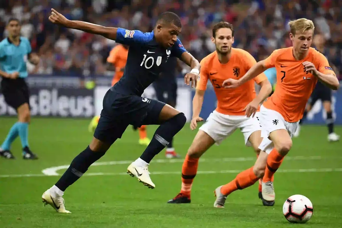 UEFA EURO Qualifiers: France vs Netherlands
